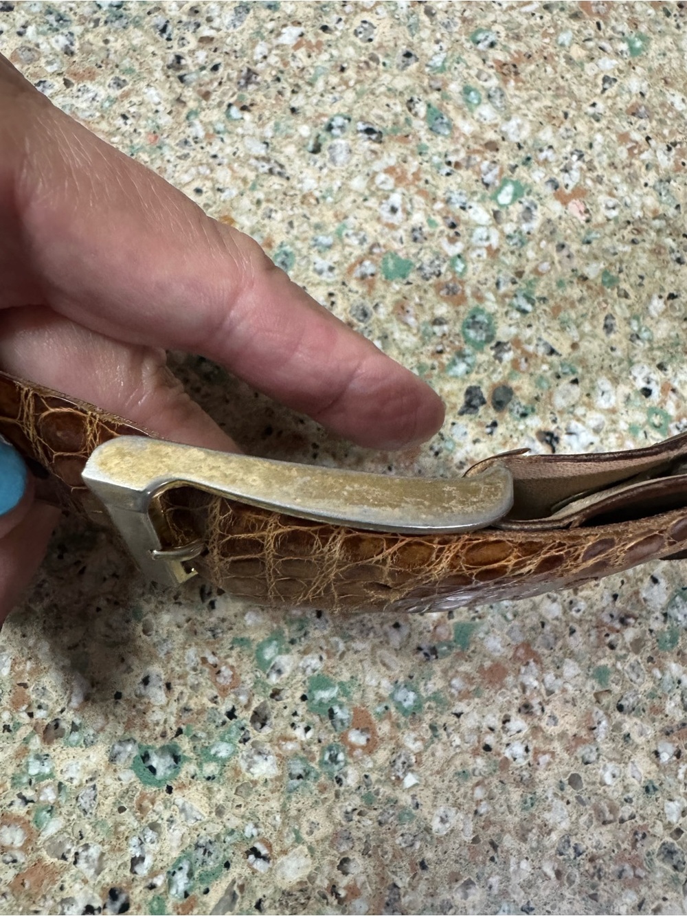Unbranded Croc-Embossed Leather Belt in Warm Brown some wear size 40 - Picture 3 of 9